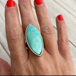 Vintage Silver/Gold plated costume ring with Turquoise stone Sz 8.5